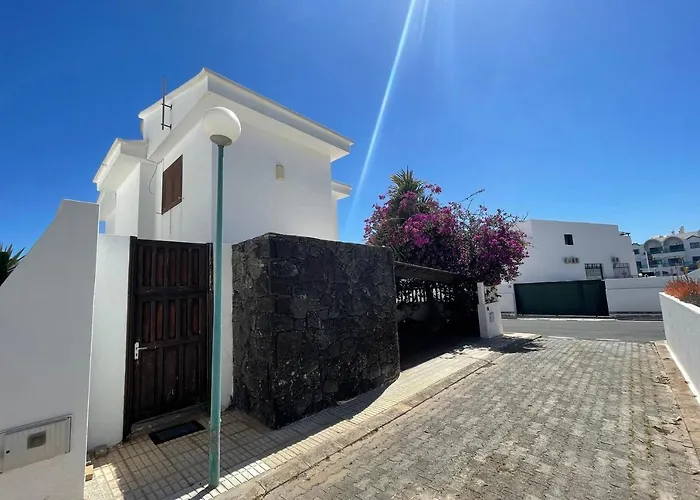 Villa Siroi, Puerto Del Carmen, Heated Pool, 10mn From The Sea Puerto del Carmen (Lanzarote)