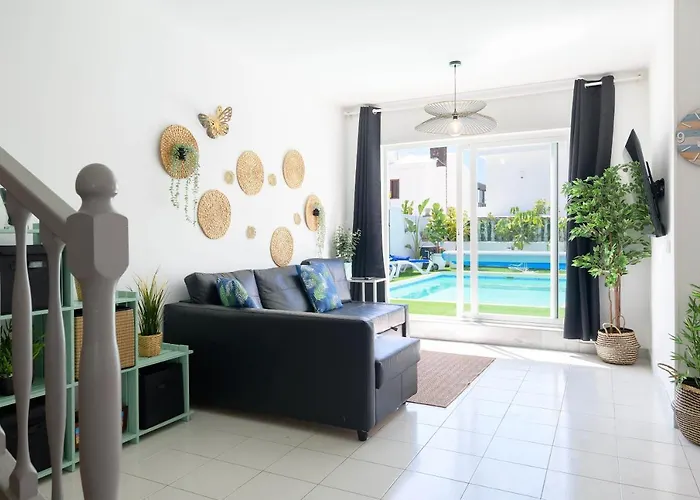 Siroi, Puerto Del Carmen, Heated Pool, 10mn From The Sea Vila *