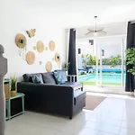 Siroi, Puerto Del Carmen, Heated Pool, 10mn From The Sea Vila *